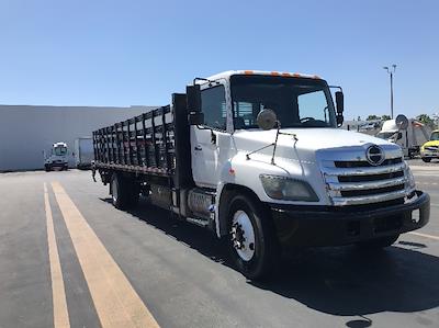 Used 2018 Hino 268A Single Cab Flatbed Truck for sale #199085 - photo 1