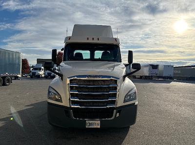 Used 2018 Freightliner Cascadia Detroit DD13 Semi Truck for sale #201203 - photo 2