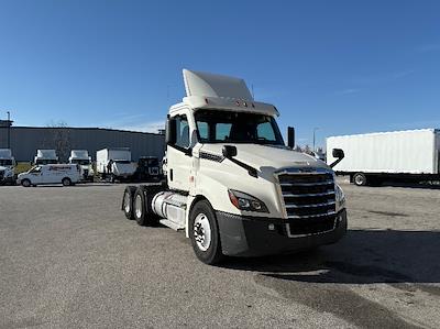 Used 2018 Freightliner Cascadia Detroit DD13 Semi Truck for sale #201209 - photo 1