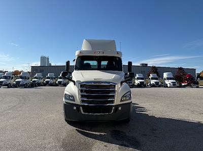 Used 2018 Freightliner Cascadia Detroit DD13 Semi Truck for sale #201209 - photo 2
