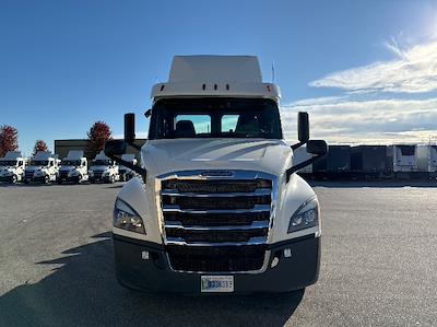 Used 2018 Freightliner Cascadia Detroit DD13 Semi Truck for sale #201210 - photo 2