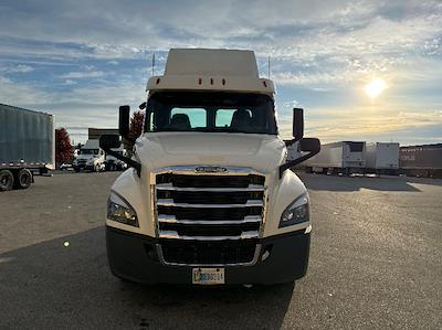 Used 2018 Freightliner Cascadia Detroit DD13 Semi Truck for sale #201214 - photo 2
