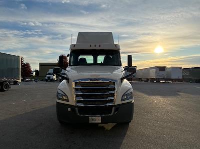Used 2018 Freightliner Cascadia Detroit DD13 Semi Truck for sale #201221 - photo 2