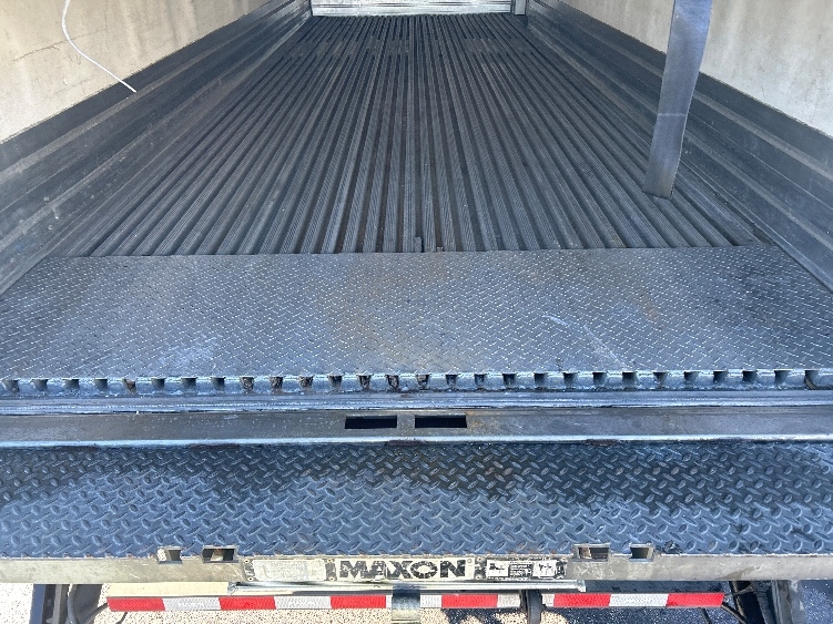 Used 2018 Freightliner M2 106 - photo 12