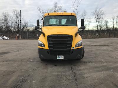 Used 2018 Freightliner Cascadia Detroit DD13 Semi Truck for sale #201849 - photo 2