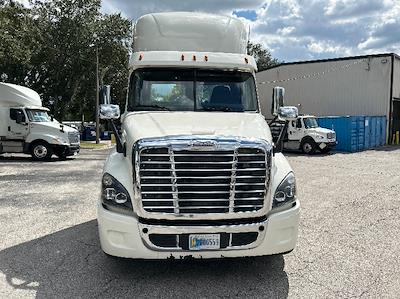 Used 2018 Freightliner Cascadia Detroit DD15AT Semi Truck for sale #202196 - photo 2