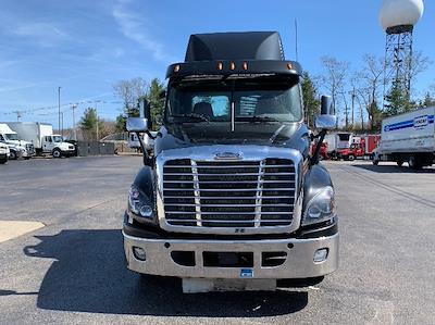Used 2018 Freightliner Cascadia - photo 1