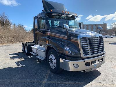 Used 2018 Freightliner Cascadia Detroit DD15AT Semi Truck for sale #202391 - photo 1