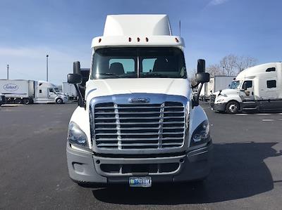 Used 2018 Freightliner Cascadia Detroit DD13 Semi Truck for sale #202528 - photo 2