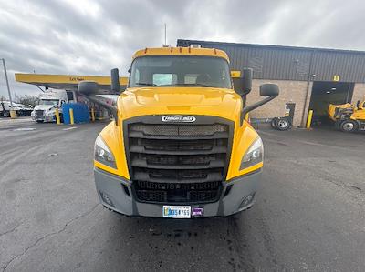 Used 2019 Freightliner Cascadia Detroit DD13 Semi Truck for sale #202571 - photo 2