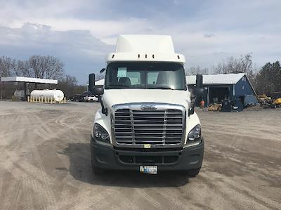 Used 2018 Freightliner Cascadia Detroit DD13 Semi Truck for sale #202646 - photo 2