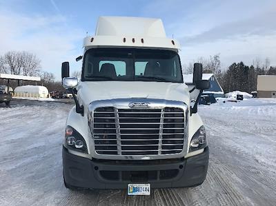 Used 2018 Freightliner Cascadia Detroit DD13 Semi Truck for sale #202655 - photo 2