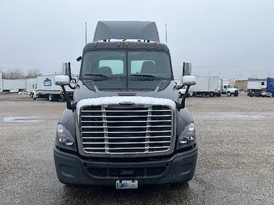 Used 2019 Freightliner Cascadia - photo 1