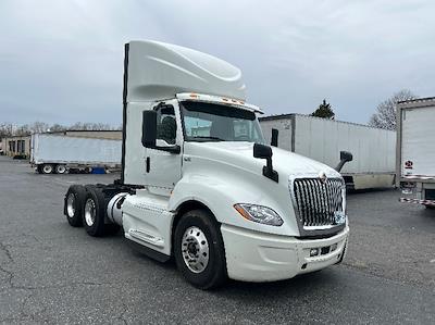 Used 2018 International LT - photo 1