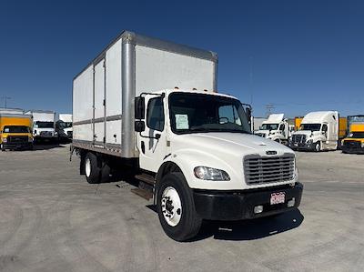 Used 2018 Freightliner M2 106 - photo 1