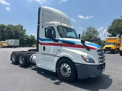 Used 2019 Freightliner Cascadia Detroit DD15AT Semi Truck for sale #204731 - photo 1