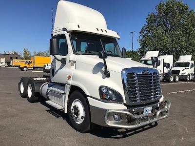 Used 2018 Freightliner Cascadia Detroit DD15AT Semi Truck for sale #204853 - photo 1
