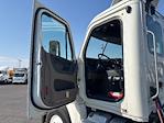 Used 2018 Freightliner Cascadia Detroit DD13 Semi Truck for sale #204945 - photo 9