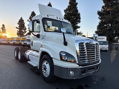 Used 2018 Freightliner Cascadia Detroit DD13 Semi Truck for sale #205027 - photo 1