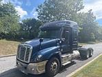 Used 2019 Freightliner Cascadia Detroit DD15AT Semi Truck with Sleeper Cab for sale #205075 - photo 3