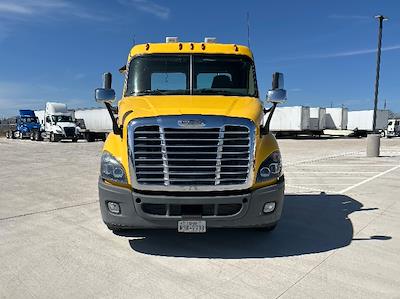 Used 2019 Freightliner Cascadia Detroit DD13 Semi Truck for sale #205726 - photo 2