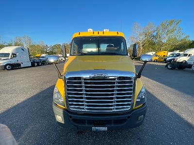 Used 2019 Freightliner Cascadia Detroit DD13 Semi Truck for sale #205821 - photo 2