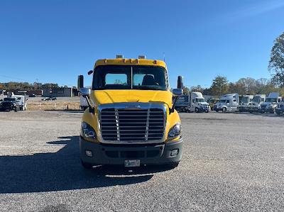 Used 2019 Freightliner Cascadia Detroit DD13 Semi Truck for sale #205858 - photo 2