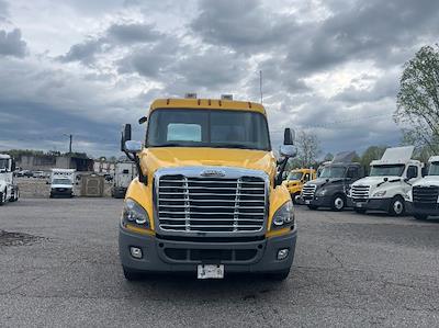 Used 2019 Freightliner Cascadia Detroit DD13 Semi Truck for sale #205859 - photo 2