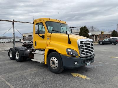 Used 2019 Freightliner Cascadia Detroit DD15AT Semi Truck for sale #205942 - photo 1