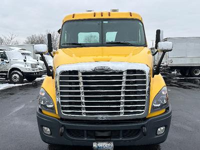 Used 2019 Freightliner Cascadia Detroit DD13 Semi Truck for sale #205968 - photo 2