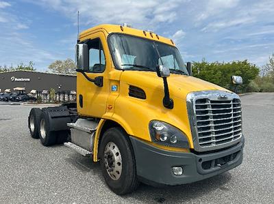 Used 2019 Freightliner Cascadia Detroit DD13 Semi Truck for sale #205977 - photo 1