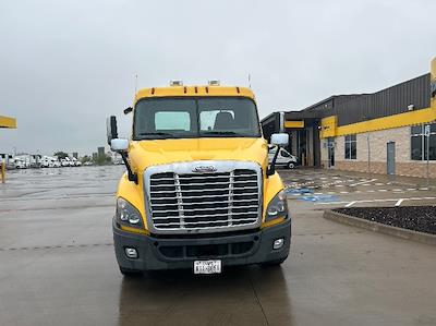 Used 2019 Freightliner Cascadia Detroit DD13 Semi Truck for sale #206132 - photo 2