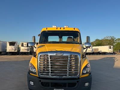 Used 2019 Freightliner Cascadia Detroit DD13 Semi Truck for sale #206136 - photo 2
