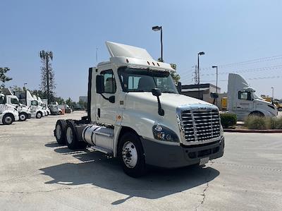 Used 2019 Freightliner Cascadia Detroit DD13 Semi Truck for sale #206455 - photo 1
