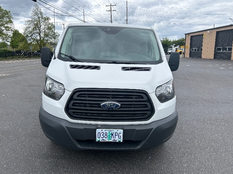 Used 2018 Ford Transit 250 - photo 2