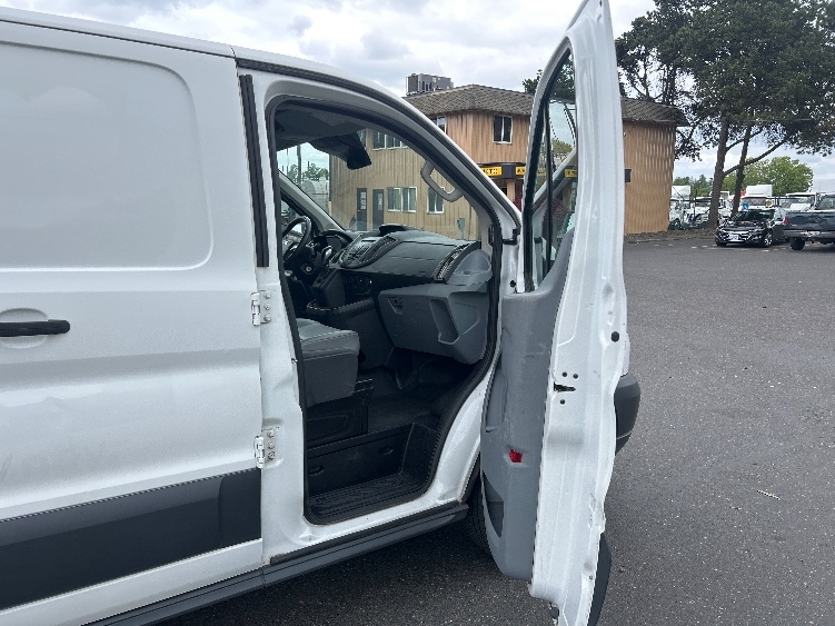 Used 2018 Ford Transit 250 - photo 20
