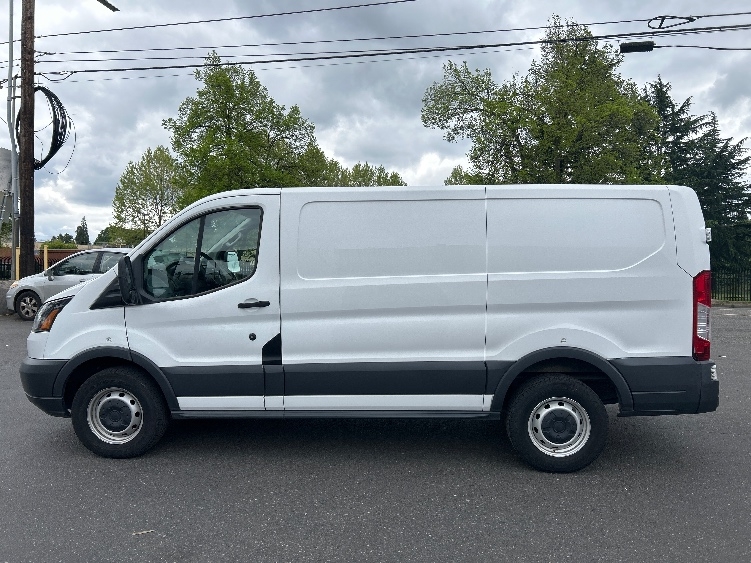 Used 2018 Ford Transit 250 - photo 4