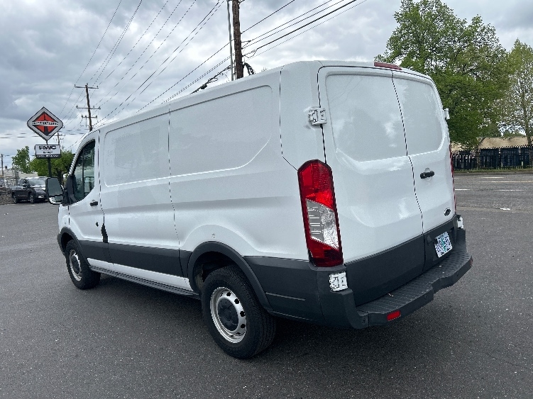 Used 2018 Ford Transit 250 - photo 6