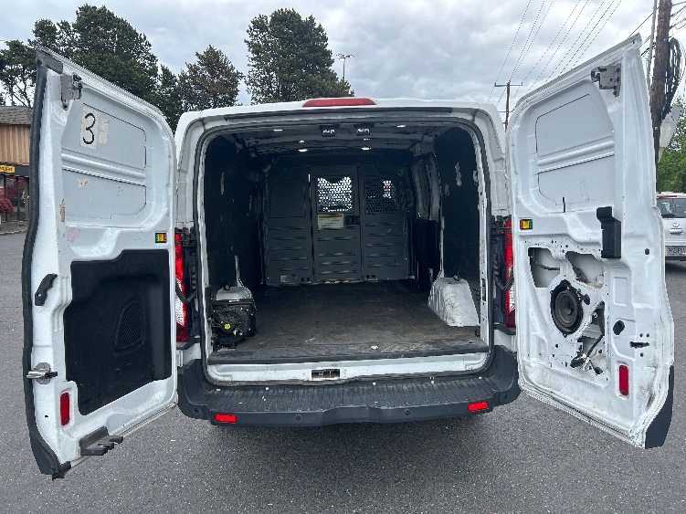 Used 2018 Ford Transit 250 - photo 9