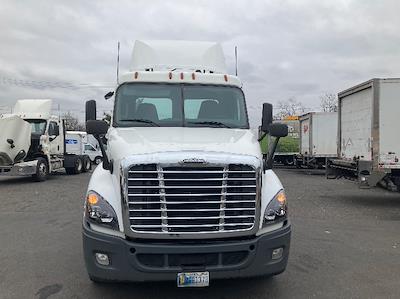 Used 2019 Freightliner Cascadia - photo 1