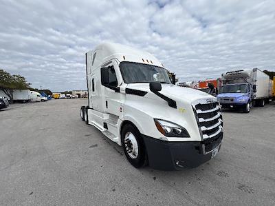 Used 2024 Freightliner Cascadia Detroit DD15AT Semi Truck with Sleeper Cab for sale #207054 - photo 1