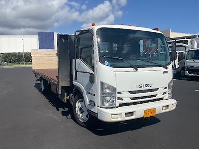 Used 2018 Isuzu NQR Regular Cab Flatbed Truck for sale #207315 - photo 1