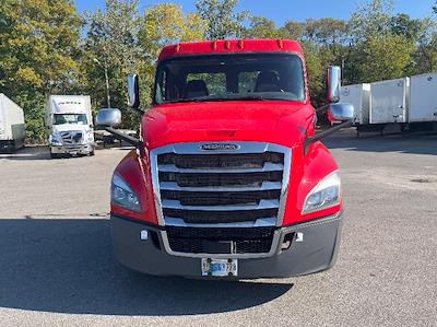 Used 2019 Freightliner Cascadia Detroit DD13 Semi Truck for sale #207422 - photo 2