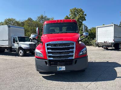 Used 2019 Freightliner Cascadia Detroit DD13 Semi Truck for sale #207423 - photo 2