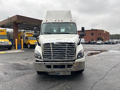 Used 2019 Freightliner Cascadia Detroit DD13 Semi Truck for sale #207474 - photo 2
