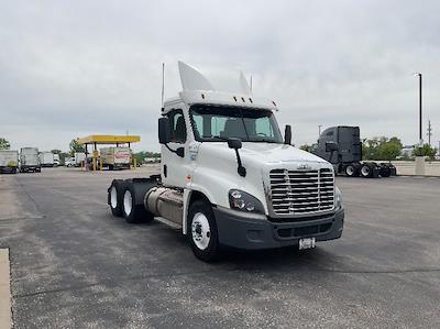 Used 2019 Freightliner Cascadia Detroit DD13 Semi Truck for sale #207679 - photo 1