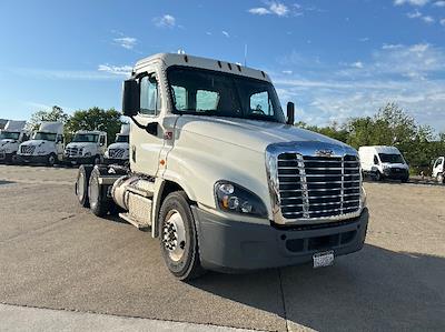 Used 2019 Freightliner Cascadia Detroit DD13 Semi Truck for sale #207859 - photo 1