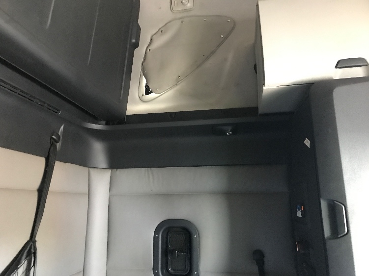 Used 2019 Freightliner Cascadia - photo 20