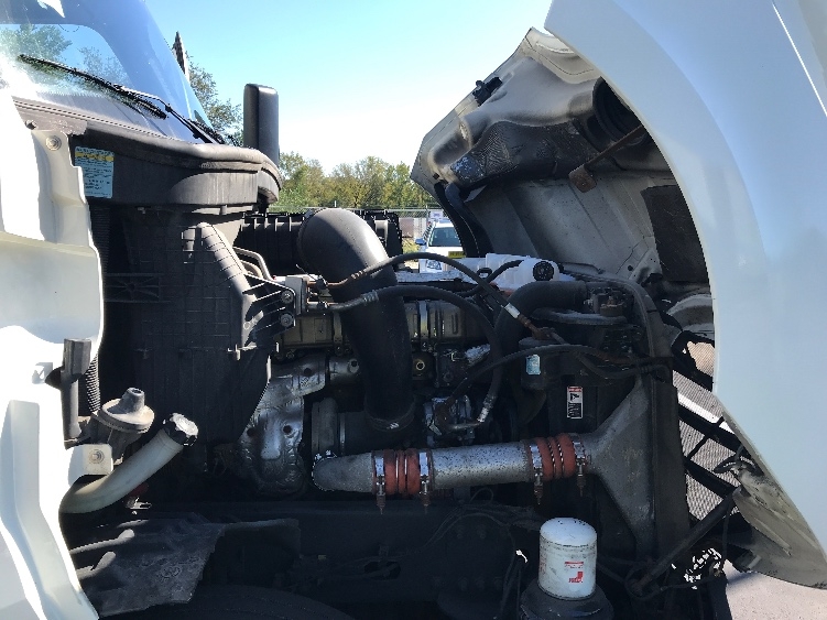 Used 2019 Freightliner Cascadia - photo 22