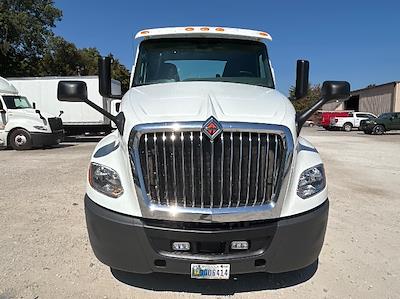 Used 2018 International LT International A26 Semi Truck for sale #208264 - photo 2